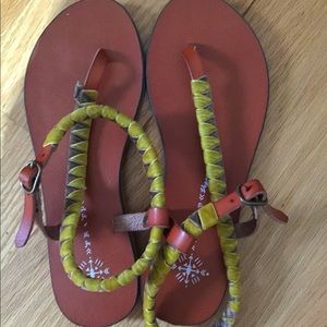 FR x FP | freepeople Vegan Sandals Cognac & Yellow